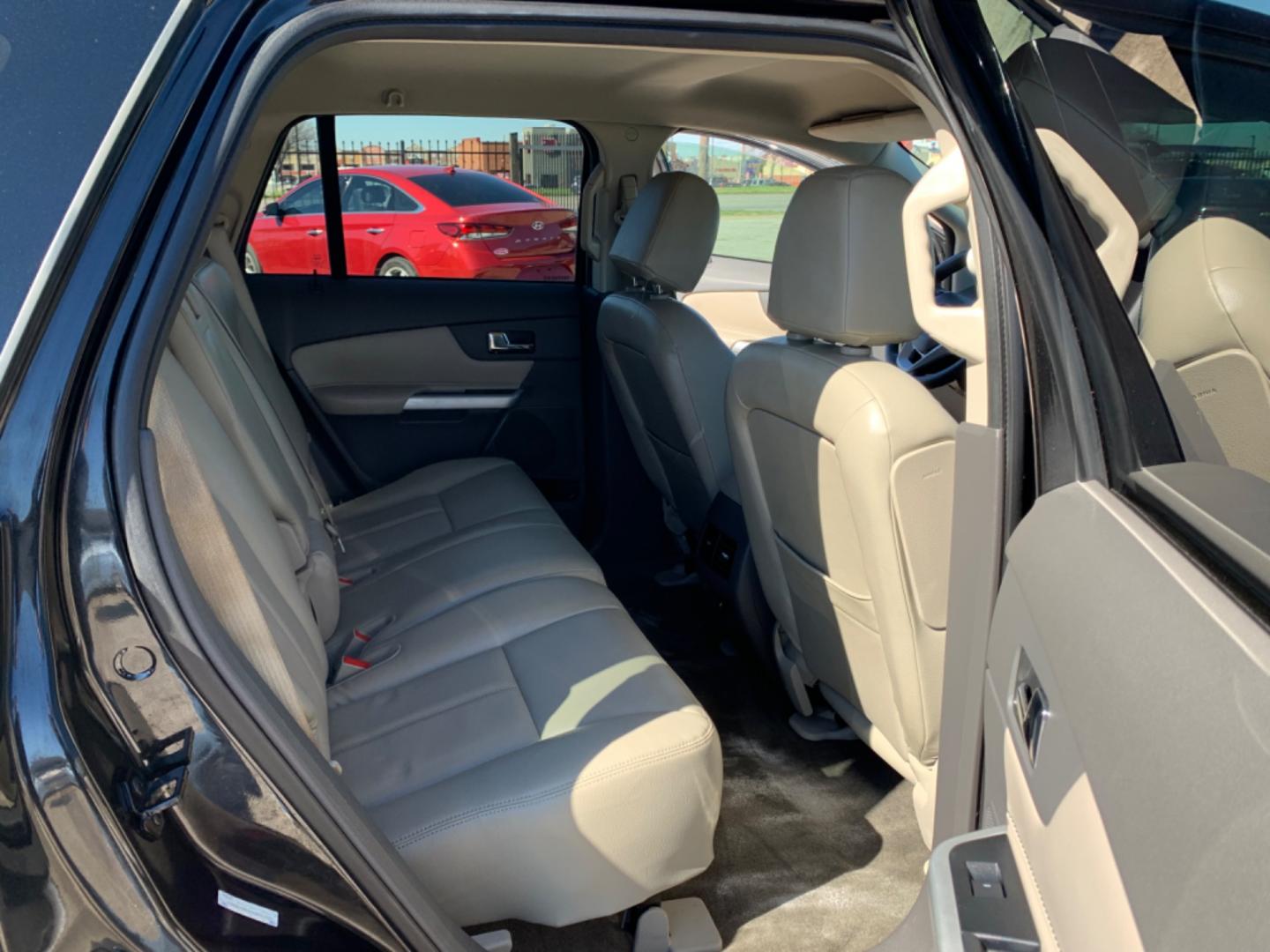 2013 Black /Tan Ford Edge (2FMDK3GC5DB) with an V6 - 3.5L 3496cc 213ci GAS MFI vin C - 4 valve DOHC engine, AUTOMATIC transmission, located at 1830 North Belt Line Road, Irving, TX, 75061, (469) 524-0199, 32.834373, -96.993584 - Photo#10